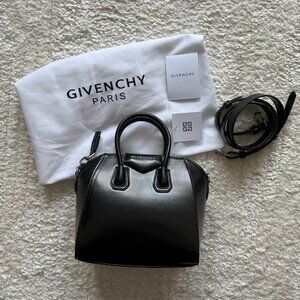 [NEW] GIVENCHY Mini Antigona bag in Box leather